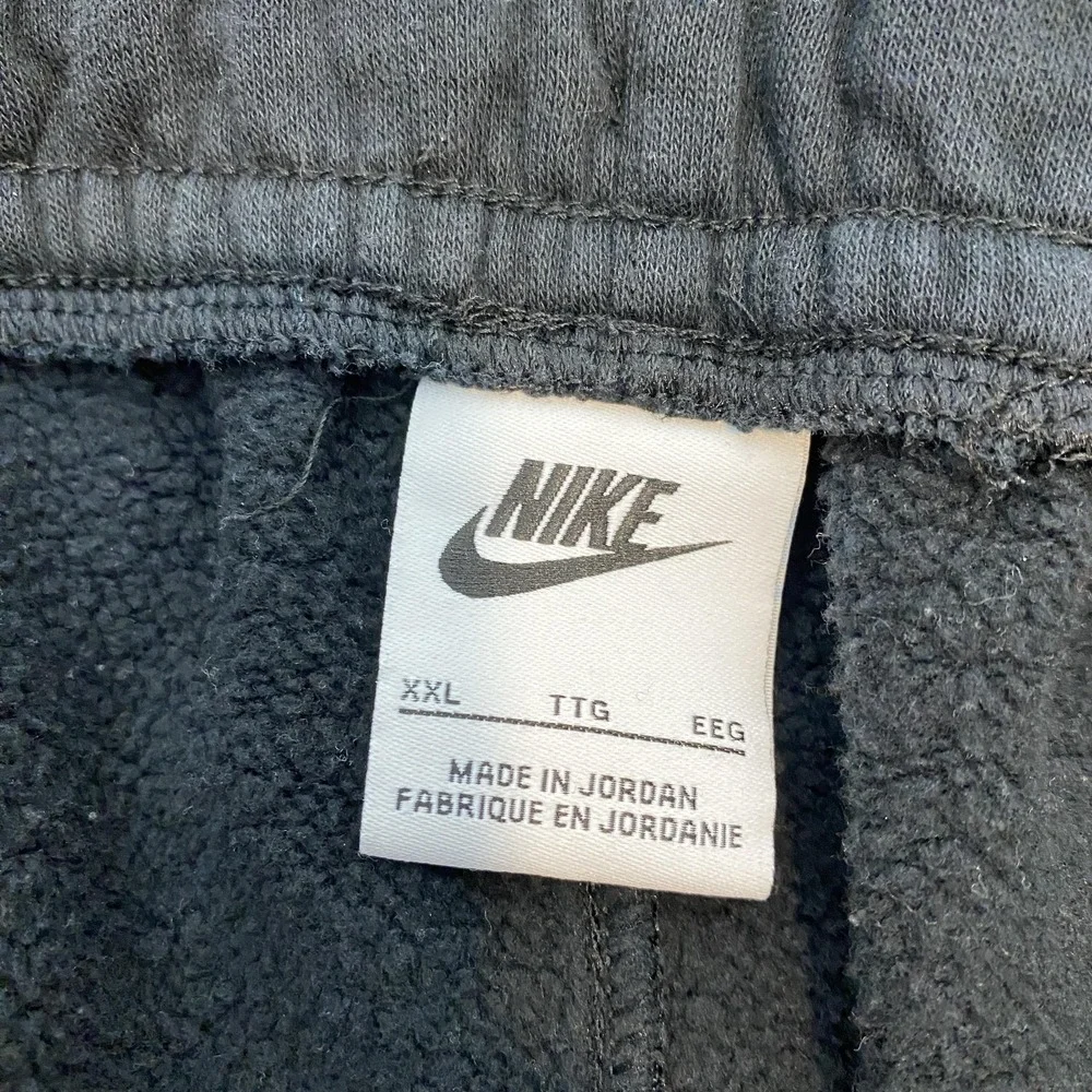 Nike Sweatpants Mens 2XL Black Fleece Cargo Joggers Elastic Waist CD3129-010